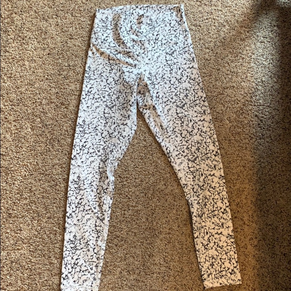 DYI White Marble 7/8 Leggings